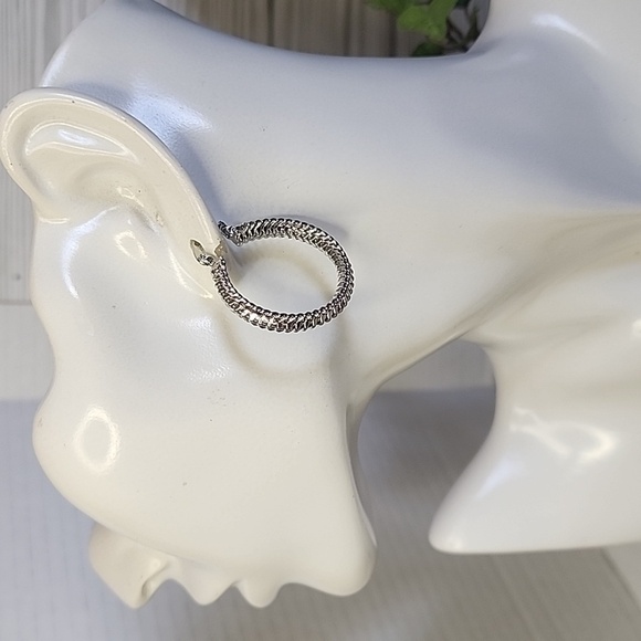 White Gold Textured Hoop Earrings - Picture 5 of 9